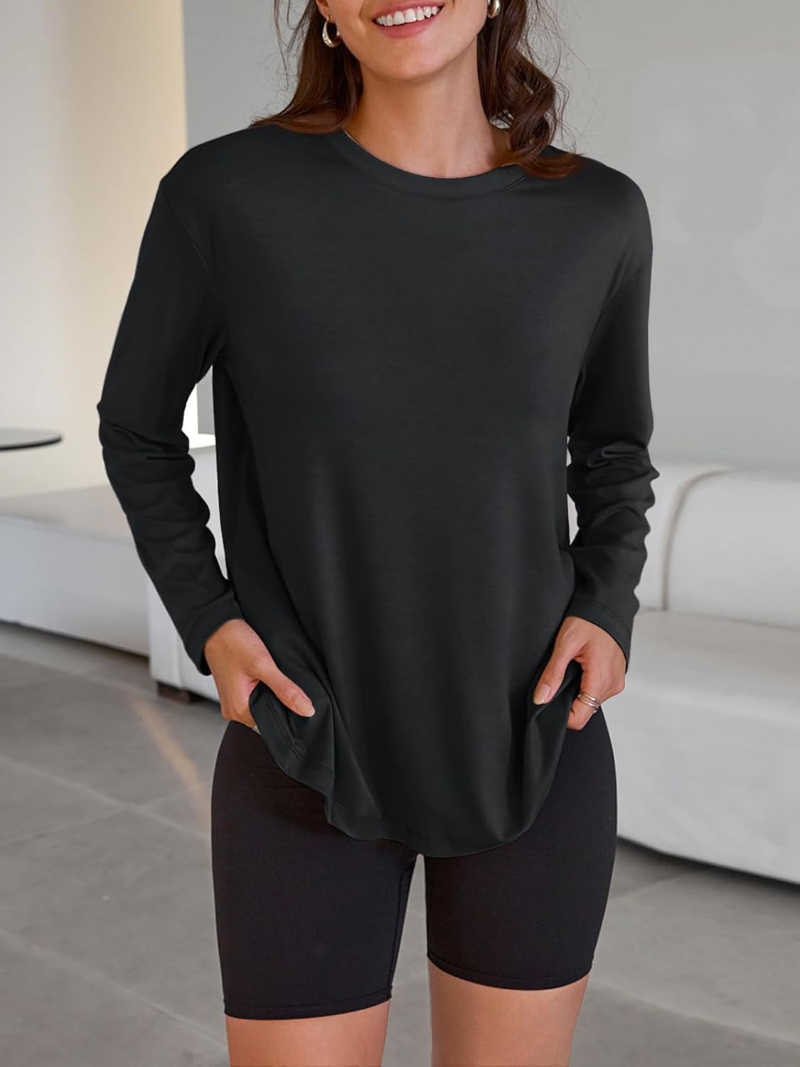 Women's Oversized Long Sleeve Crewneck T-Shirt - Versatile Casual Top for Fitness and Everyday Use
