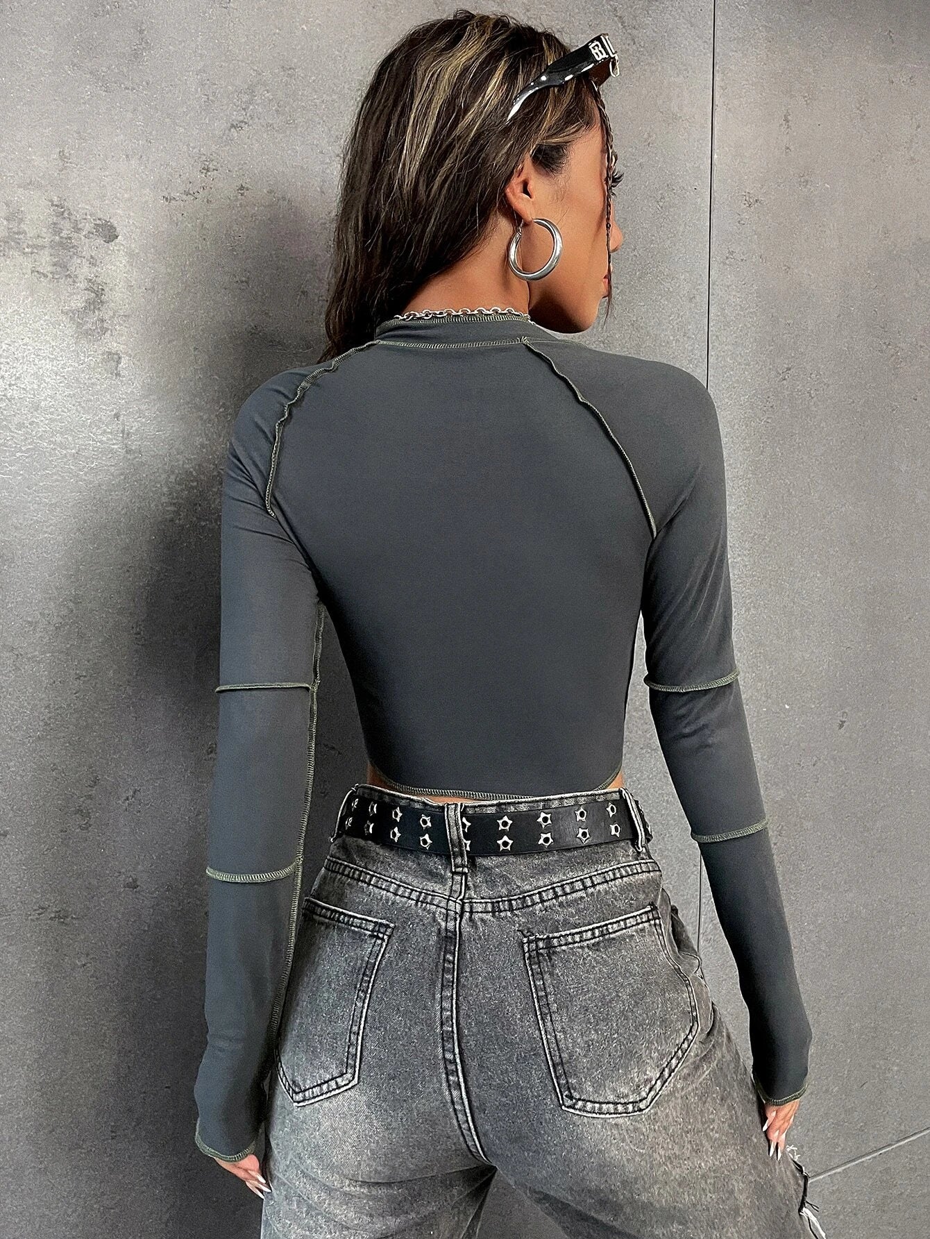 Flirla Top-Stitching Raglan Sleeve Zipper Crop Tee